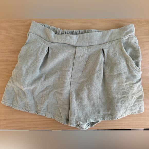 Altar’d State | Sage Green Shorts with Pockets M - Picture 3 of 4